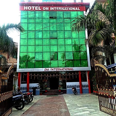 Hotel Om International Bodh Gaya Buitenkant foto