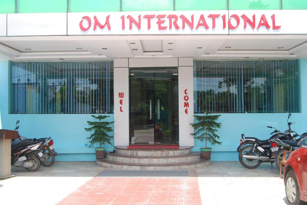 Hotel Om International Bodh Gaya Buitenkant foto